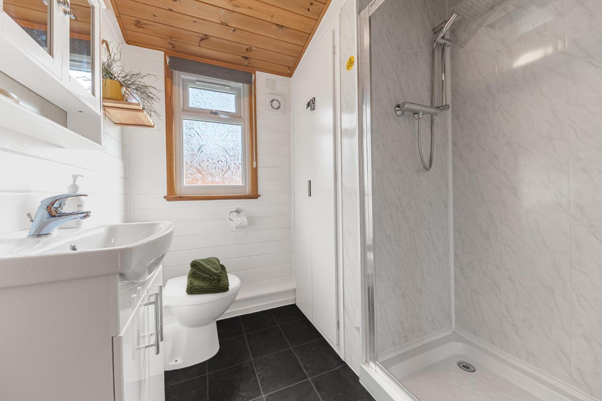 Bowness 45 - 2 Bedroom Lake Windermere Lodge Екстер'єр фото